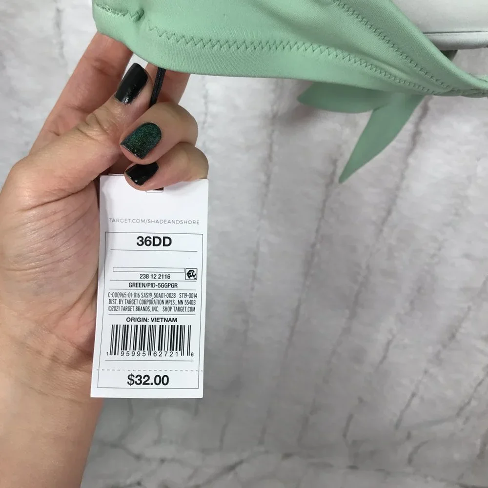 NWT Shade and Shore 36DD Swimwear Halter Top Lightly padded - Picture 5 of 6